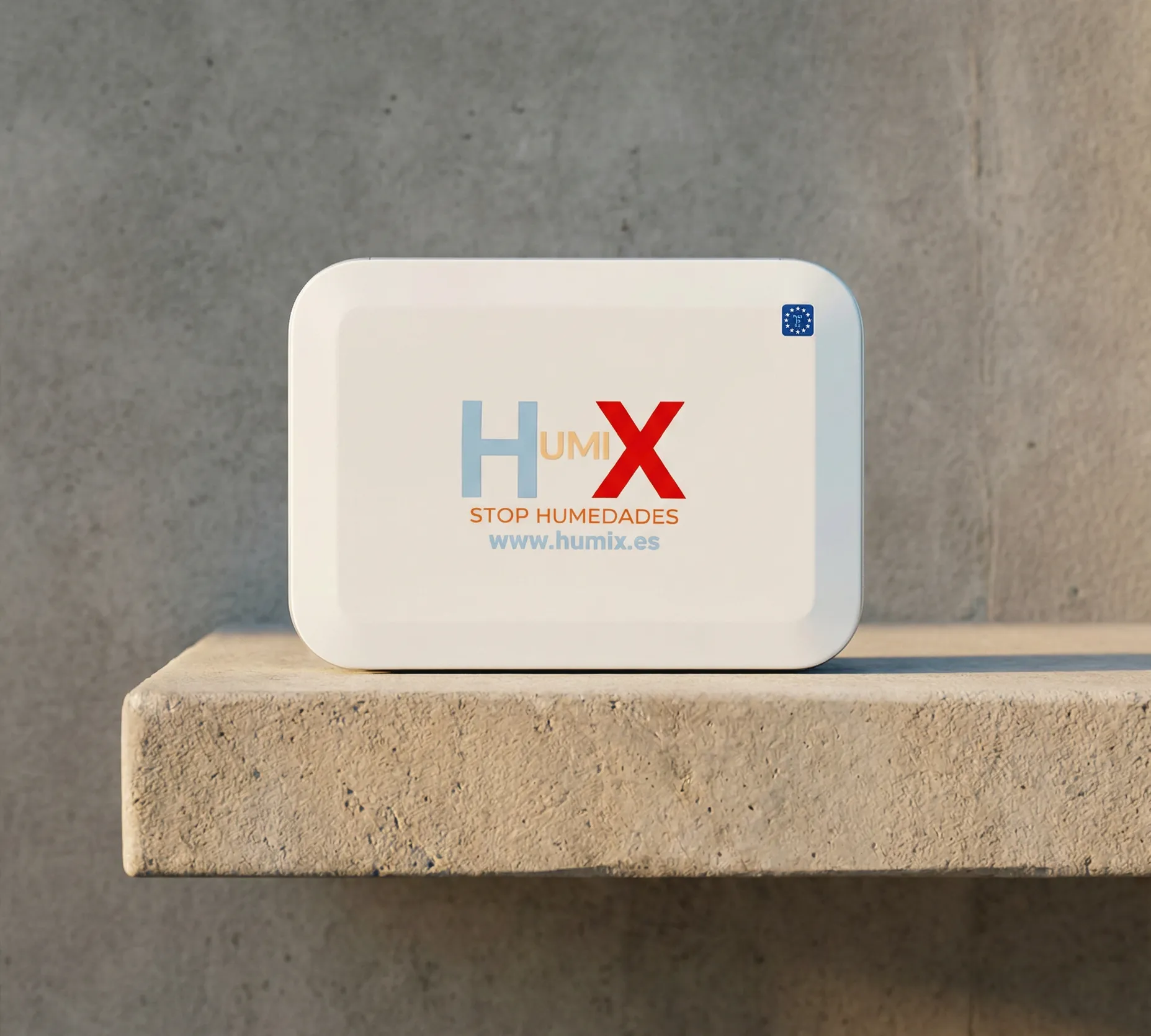 Técnico HUMIX visitando una vivienda en Gran Canaria